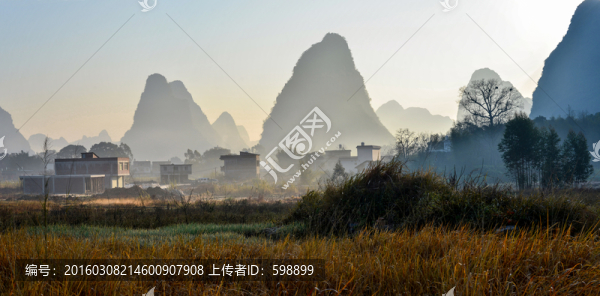 鄉(xiāng)村晨曦