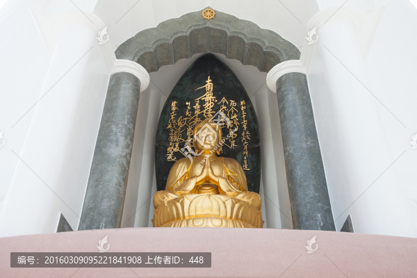 日本平和公園,舍利白塔佛像