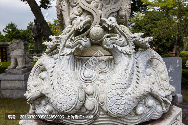 二龍戲珠,望柱基座