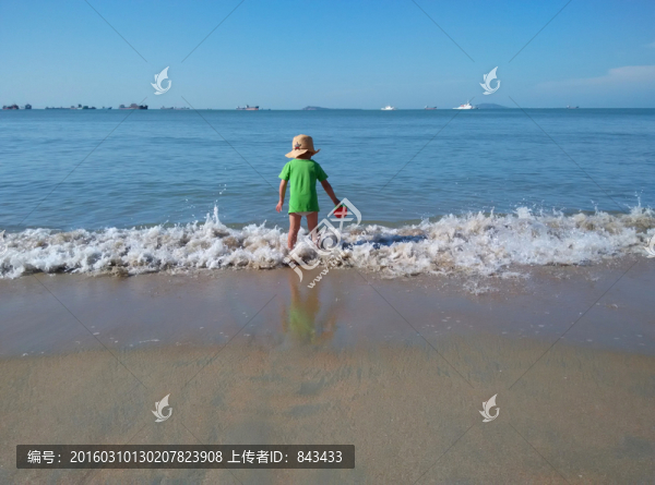 戲水