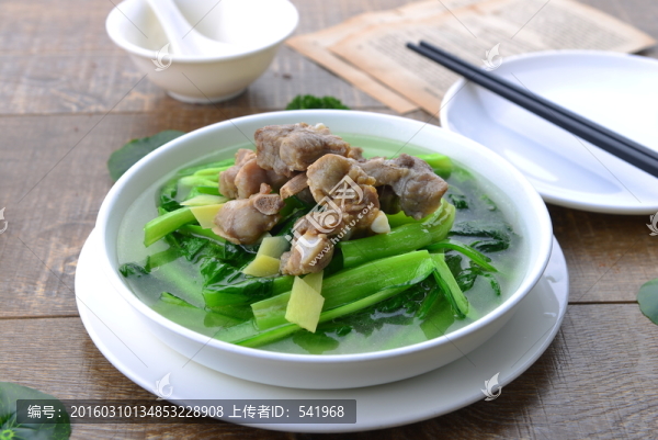 咸排煲芥蘭