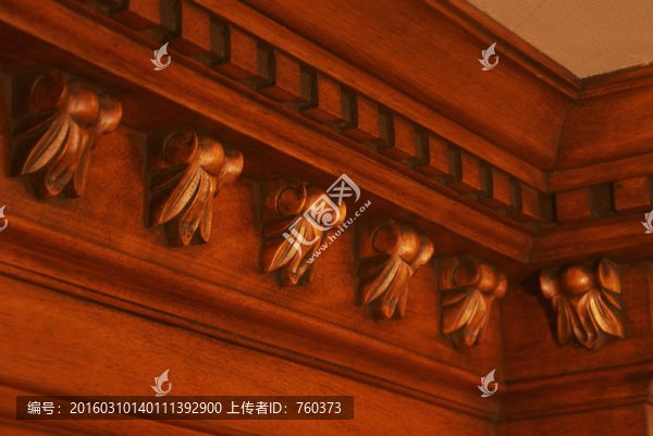 經(jīng)典歐式整木家居定制之天花板