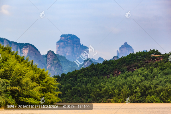 韶關丹霞山茶壺峰
