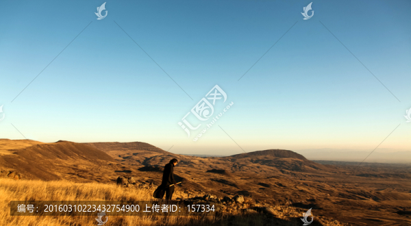 天地獨(dú)行人物背景