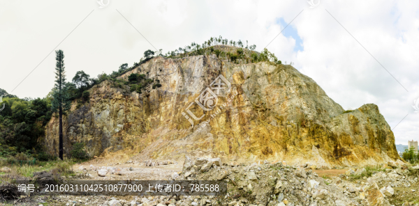 楊府山
