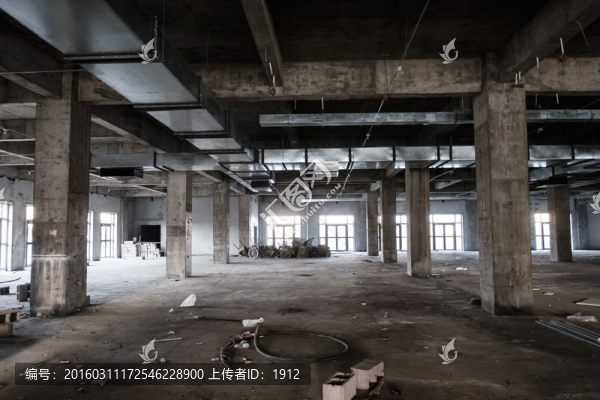 毛坯房