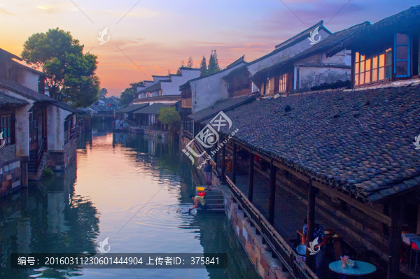 烏鎮(zhèn)日出