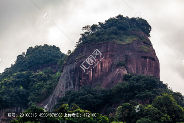 韶關(guān)丹霞山長老峰