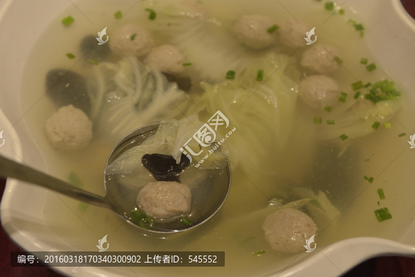 傳統(tǒng)清湯牛肉丸子