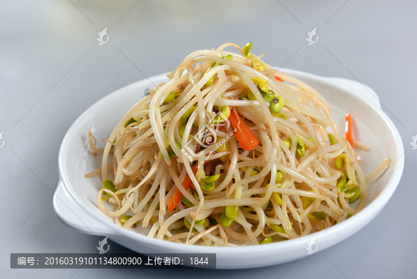 炒豆芽