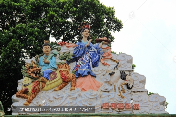仙女浮雕