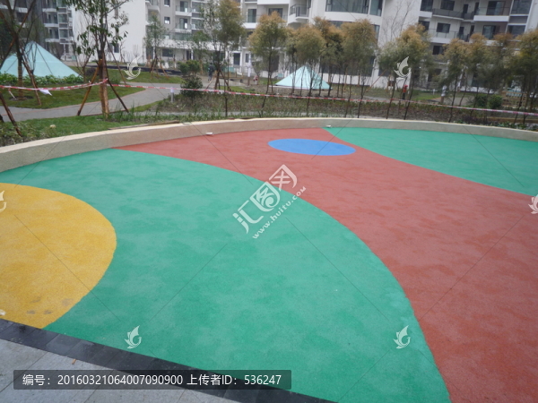 塑膠操場,橡膠操場