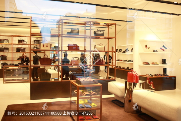 商場(chǎng)專(zhuān)賣(mài)店