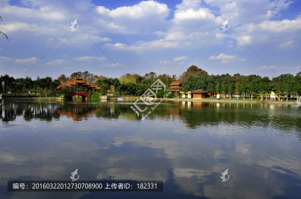 傣族村遠(yuǎn)眺
