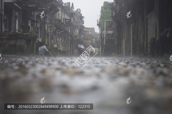 暴雨