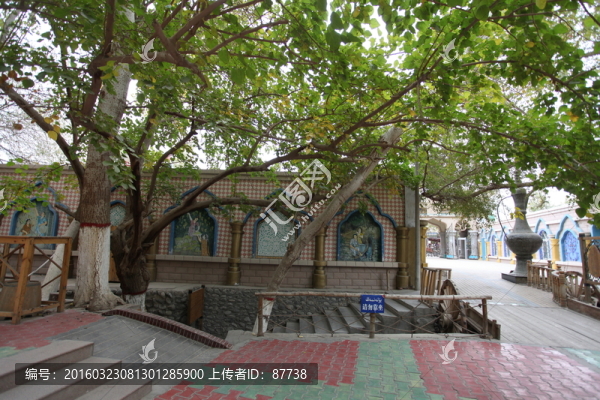 新疆坎兒井