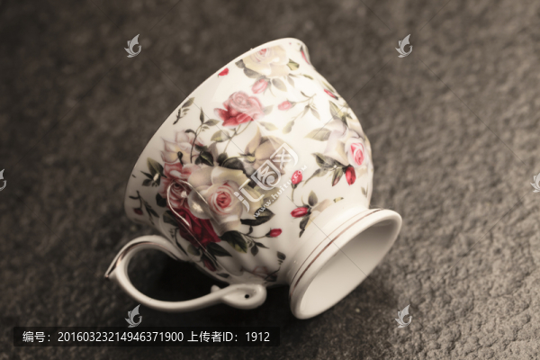 咖啡杯