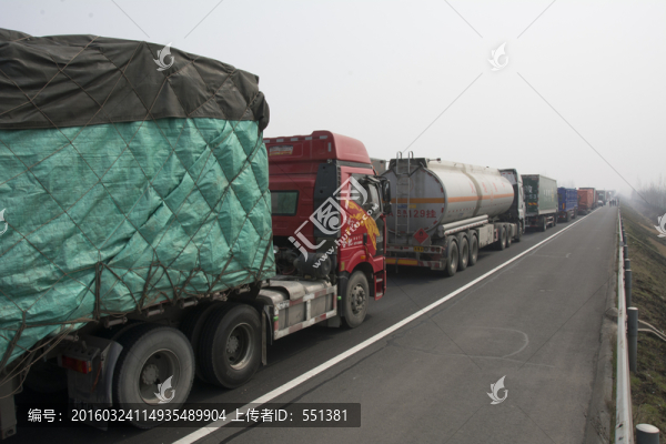 堵車