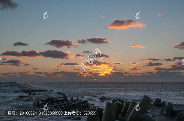海上天空彩云
