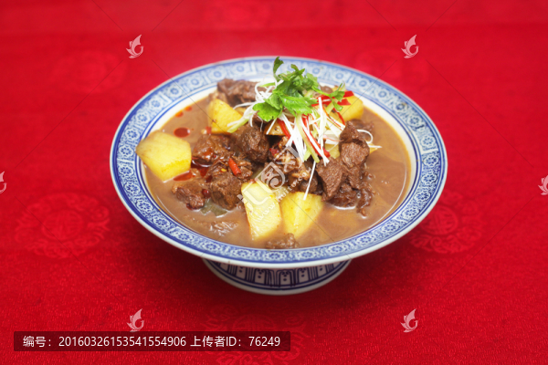 大碗牛腩燒土豆