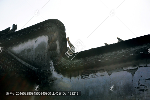 新場(chǎng)古鎮(zhèn)屋檐