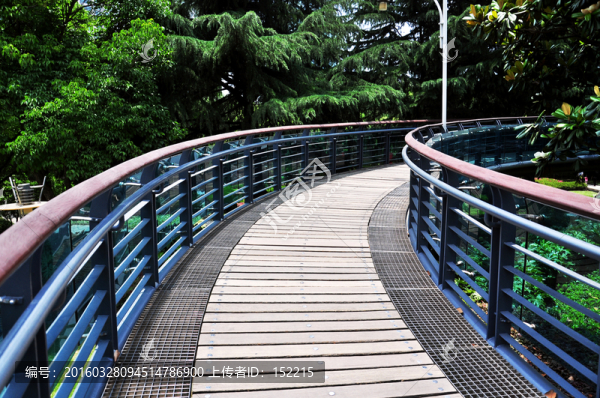 徐家匯公園人行天橋