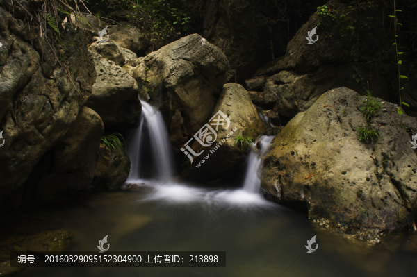 溪水長(zhǎng)流