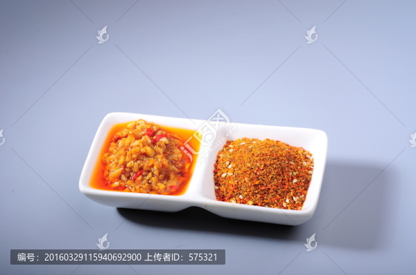 蒜蓉,辣椒面,料碟