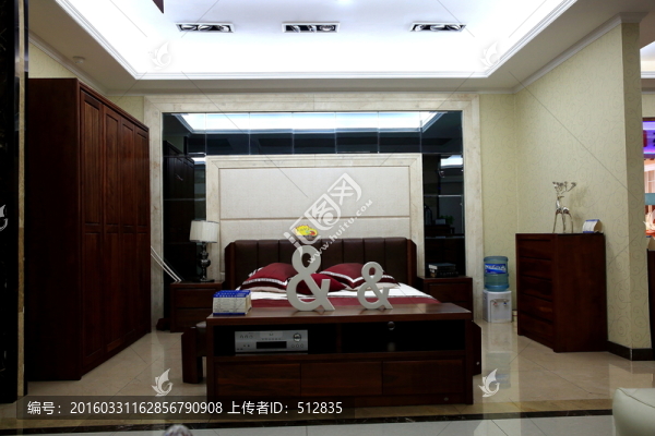 實(shí)木臥室家具