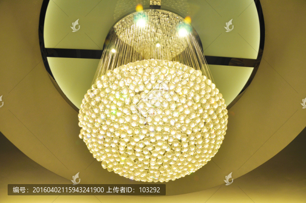 豪華水晶吊燈