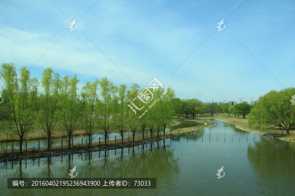 河流