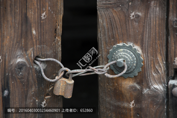 舊的門(mén)鎖