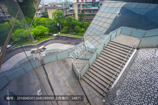 商場(chǎng)步行臺(tái)階