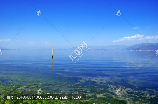 空靈湖泊