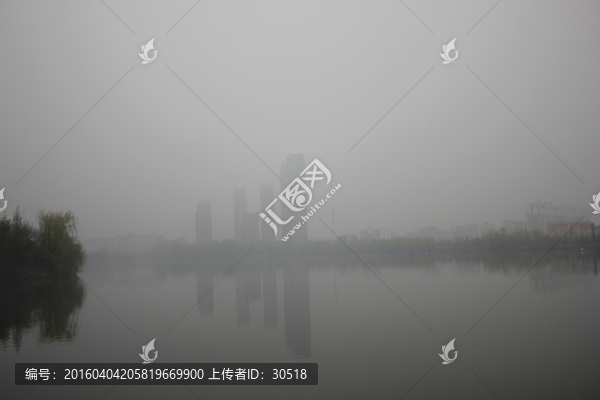 城市倒影