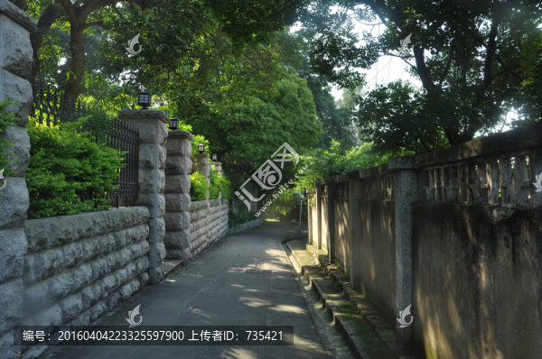 院墻,小路