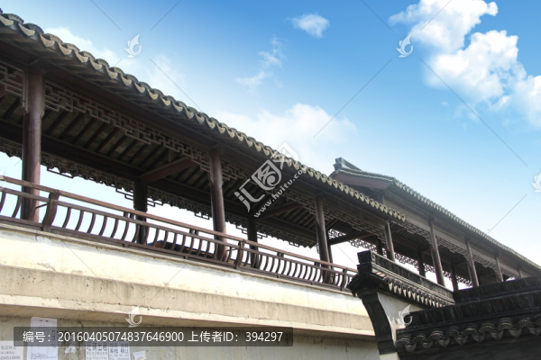 藍(lán)天白云