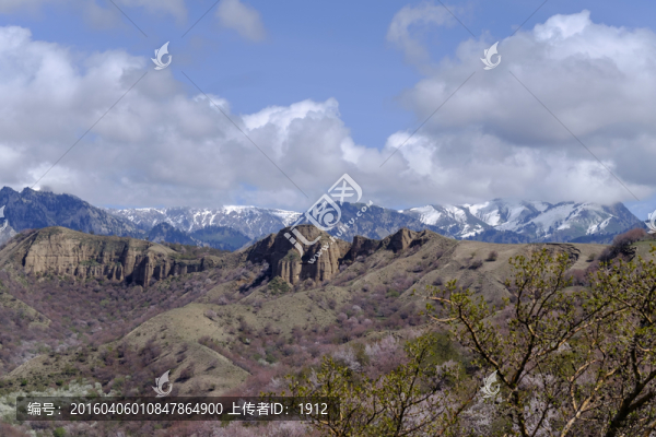 天山