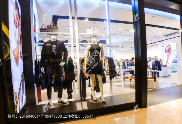 服裝櫥窗