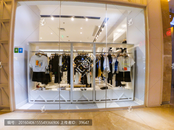 服裝櫥窗