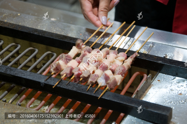烤羊肉串