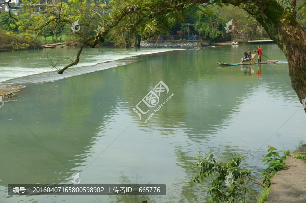 小河