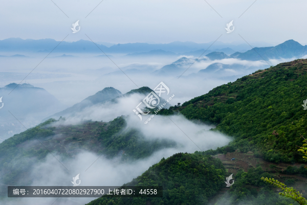 山峰