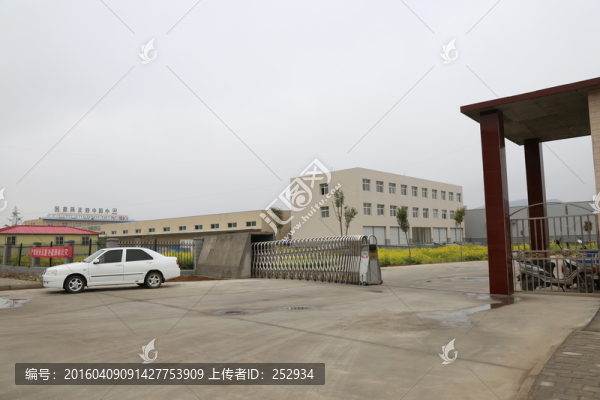 工廠大門