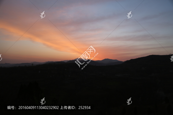 朝霞