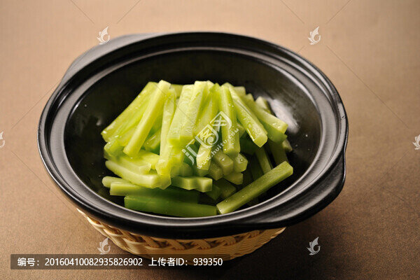 砂鍋仔萵筍