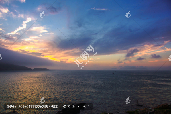 晚霞的港口