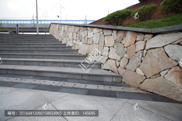 臺(tái)階