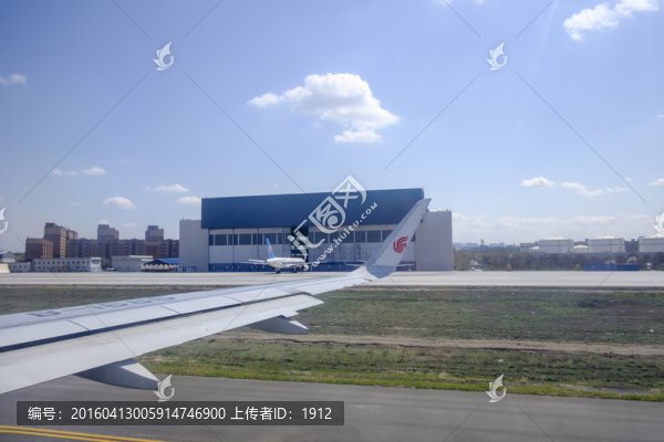 機(jī)場(chǎng)