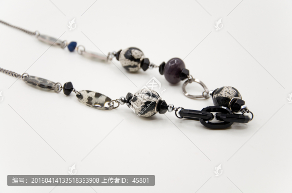 女士首飾